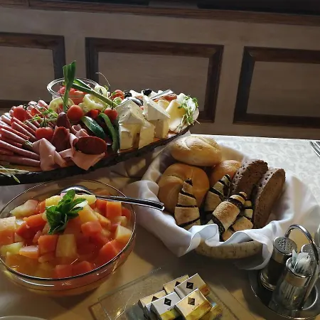 Alpenhotel Ozon Wolfgruber 호텔
